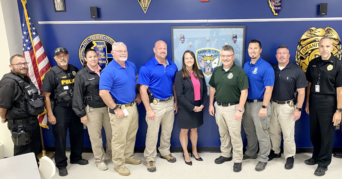 Granite City chief, officers support Uhe’s bid for state’s attorney
